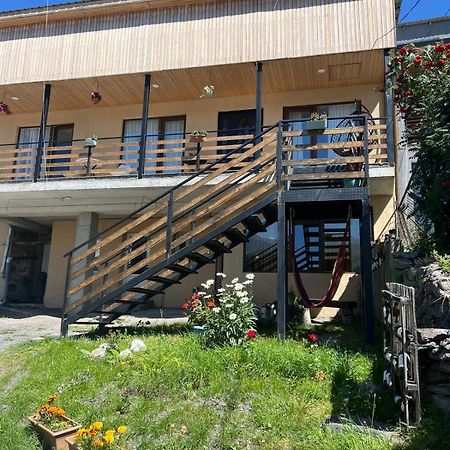 Guesthouse Relax In Kazbegi Exterior foto