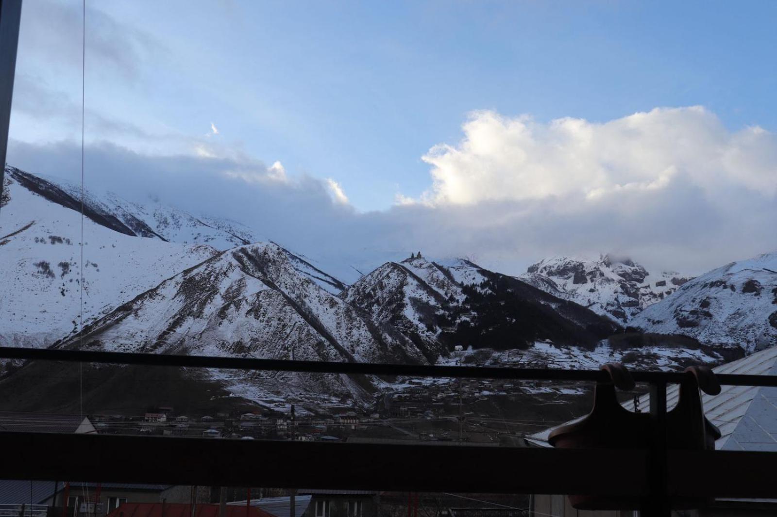Guesthouse Relax In Kazbegi Exterior foto