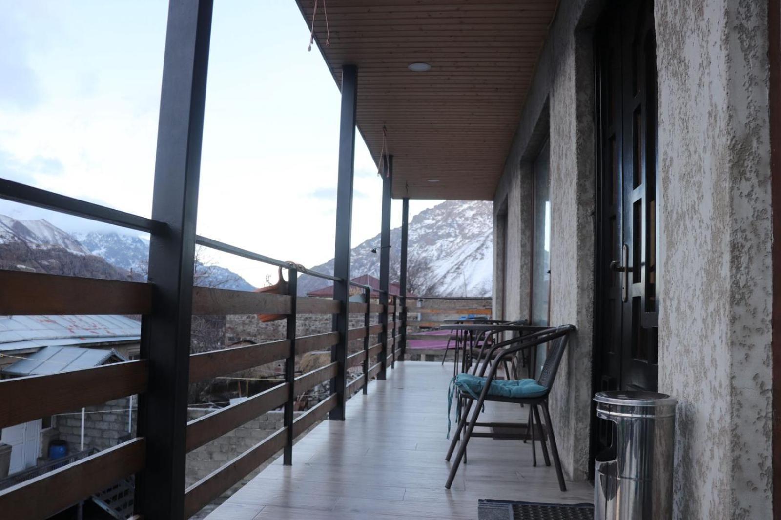 Guesthouse Relax In Kazbegi Exterior foto