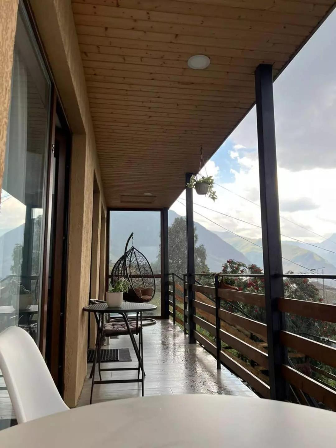 Guesthouse Relax In Kazbegi Exterior foto